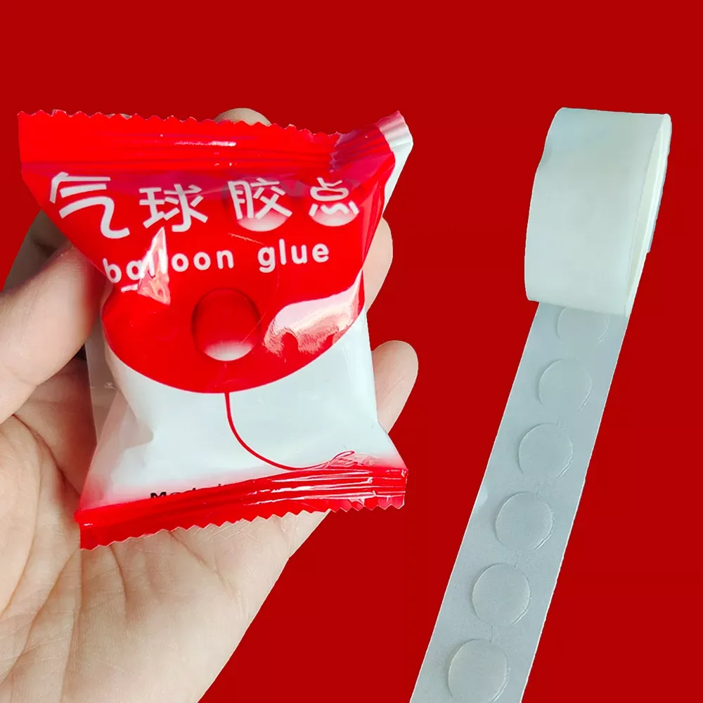 

Приклеивающиеся к потолку воздушные шары, 100 точек