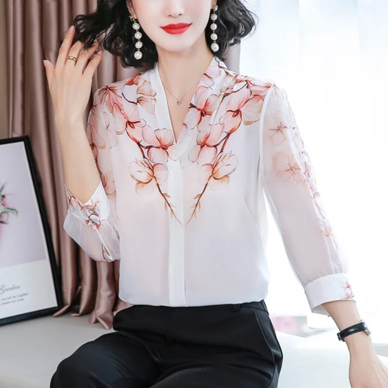 Fashion V-Neck Printed All-match Folds Blouse Women's Clothing 2023 Spring New Casual Pullovers Three Quarter Office Lady Shirt