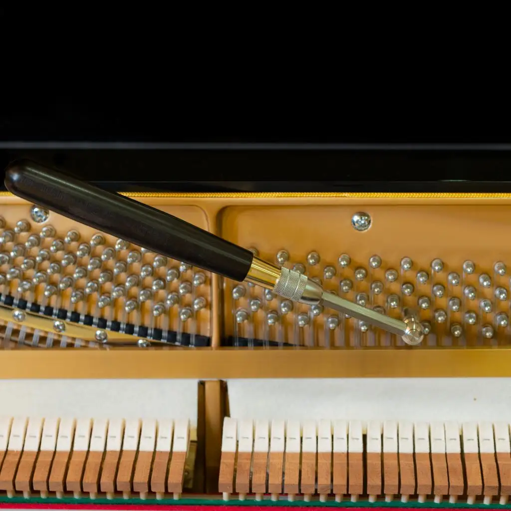 

Durable Tip Wrench Wooden Comfortable Handle With Bag