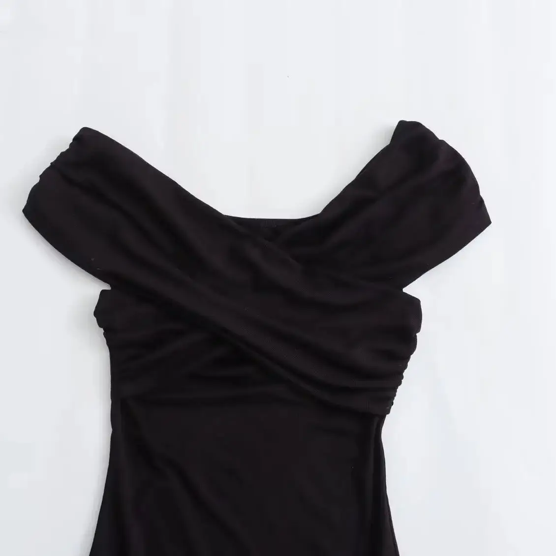 TRAF черное боди с открытыми плечами для женщин нижнее белье со рюшами сексуальное