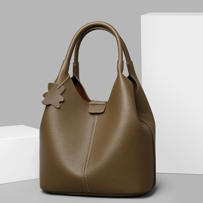 

Новинка 2023, модная мягкая кожаная сумка, женская сумка через плечо, женская элегантная уличная трендовая Сумка-тоут