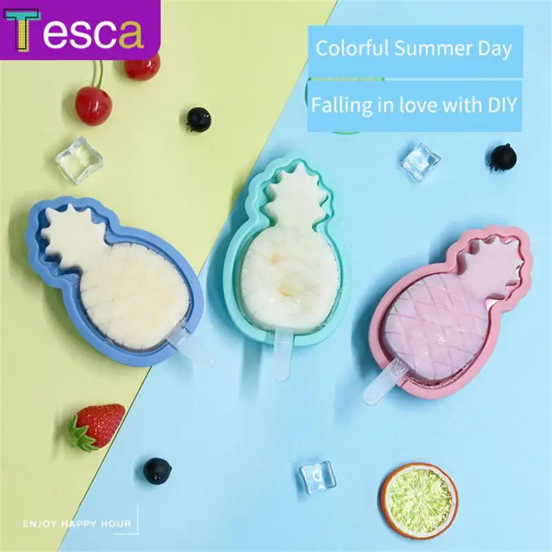

Ice Chocolate Ice Tray Quick-frozen Chocolate Candy Bar Pineapple Mold Creative Pineapple Silicone Mold Kitchen Accessories Diy