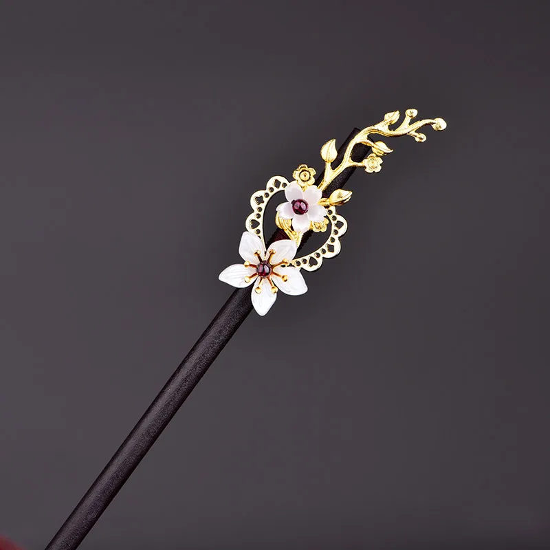 Retaining Copper Leaves Garnet Flower Wooden Hair Stick Ancient Chinese Palace Princess Hair Jewelry