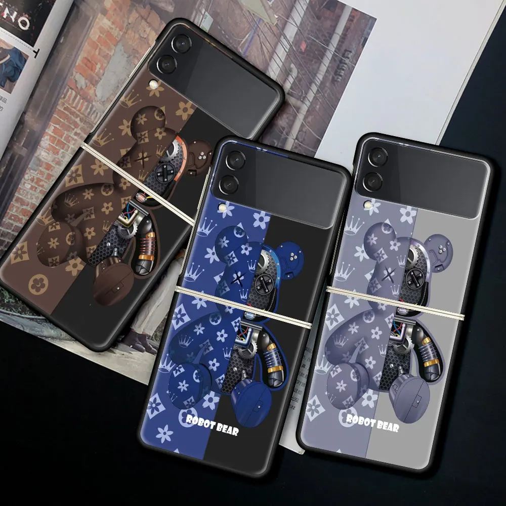 

Cool Robot Bear Case For Samsung Galaxy Z Flip 3 5G Shockproof Black PC Hard ZFlip3 Phone Cover Luxury Anti-Fall Shell Fundas