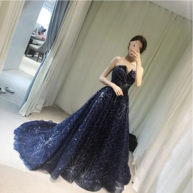 

Starry dress blue Strapless long tailed show host evening dress