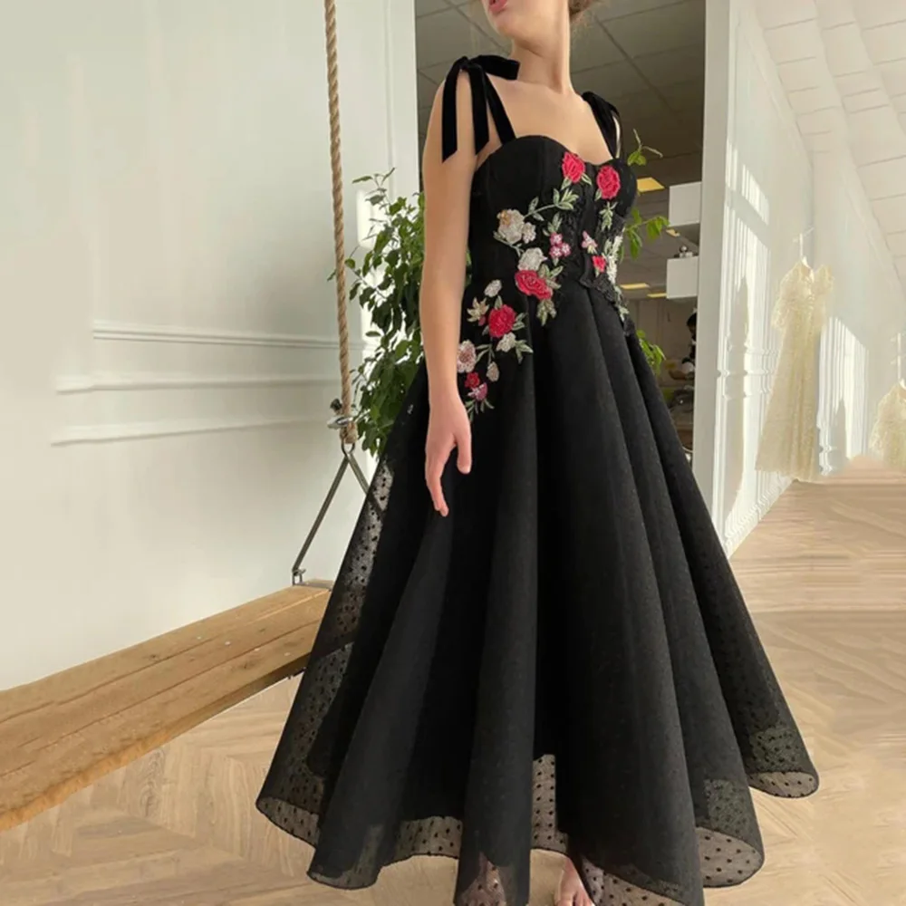 

Sexy Black Short Cocktail Dresses Dot Tulle Applique Spaghetti Straps Sweetheart Tea Length A Line Formal Prom Homecoming Gowns