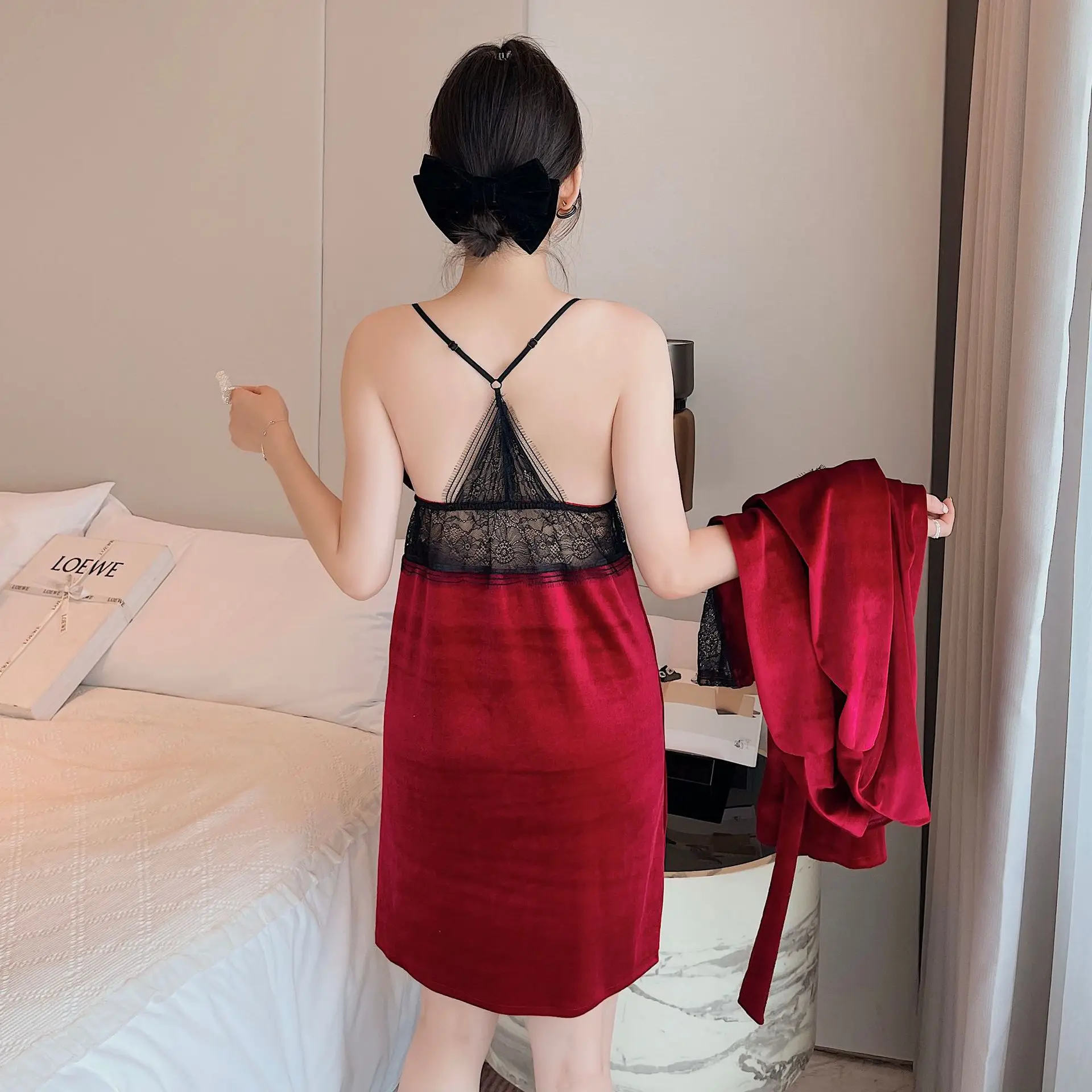 Yasuk Spring Summer Fashion Women's Casual Sexy Lace Bandage Nightgowns Gold Velvet Slim Grace Bridesmaid Robe Two Suit Soft