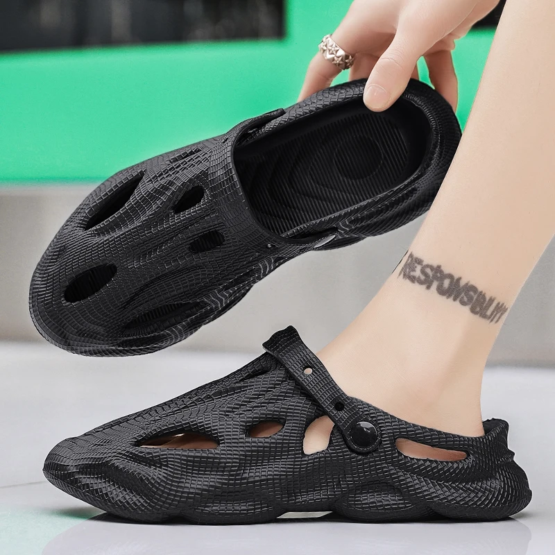 

QZ523 Summer Designer Original Men Sandals Beach Shoes Light EVA Soft Slippers Teens Outdoor Casual Chanclas Massage Slippers