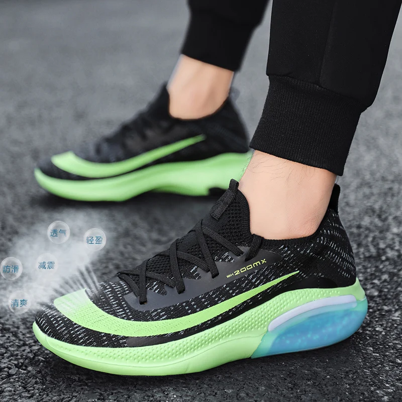 

Мужские кроссовки, размеры 39-46