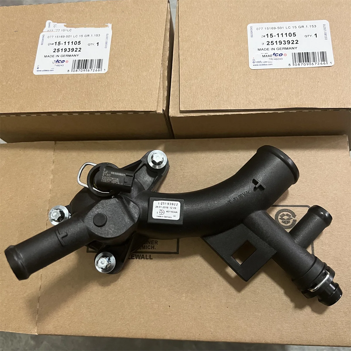 Корпус термостата для выпускного отверстия воды Chevirolet Cruize Soinic Trex Buiick Enicore 1.4L 25193922