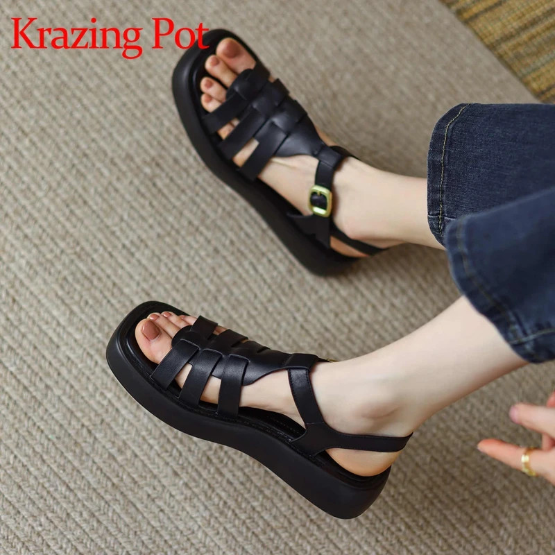 

Krazing Pot Full Grain Leather High Quality Peep Toe Thick Bottom Platform Leisure Fashion Gladiator Classic Women Sandals L0f3