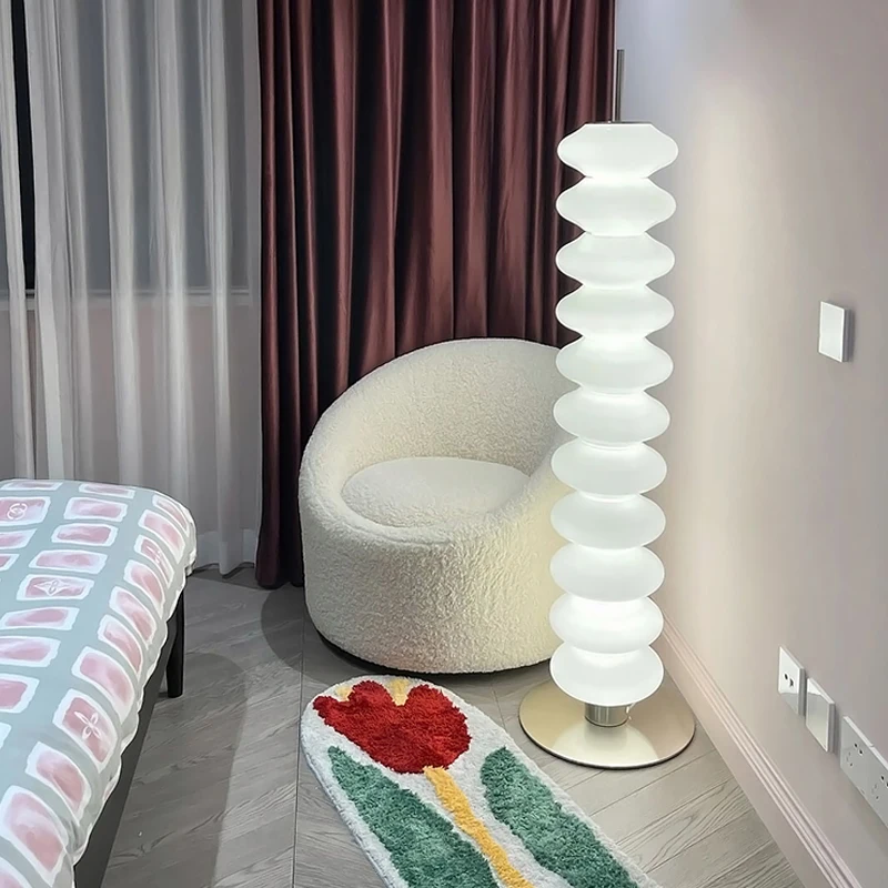 Напольная Лампа в сеточку простой современный светильник скандинавском стиле