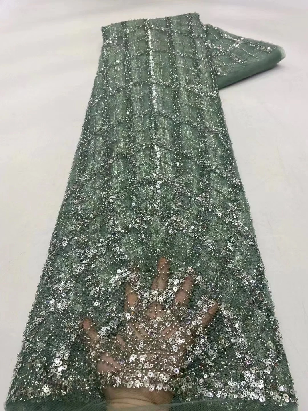 

2022 Luxury African Green Emerald Lace Fabric with Tube Beads and Sequins Embroidery French Lace for Dress