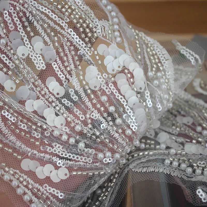 Кружевная бусина для ногтей QRTRIM белая