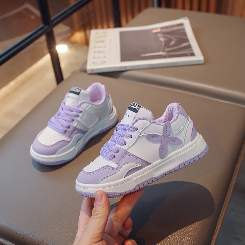 

Кроссовки Детские сетчатые на плоской подошве, на Возраст 3-10 лет