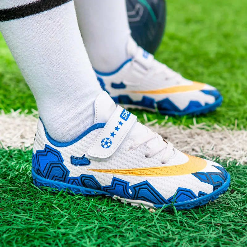 Men Kids Soccer Shoes Turf Football Boots Children Soccer Cleats Light Non-slip Indoor Football Shoes Boy Trainling Sneakers