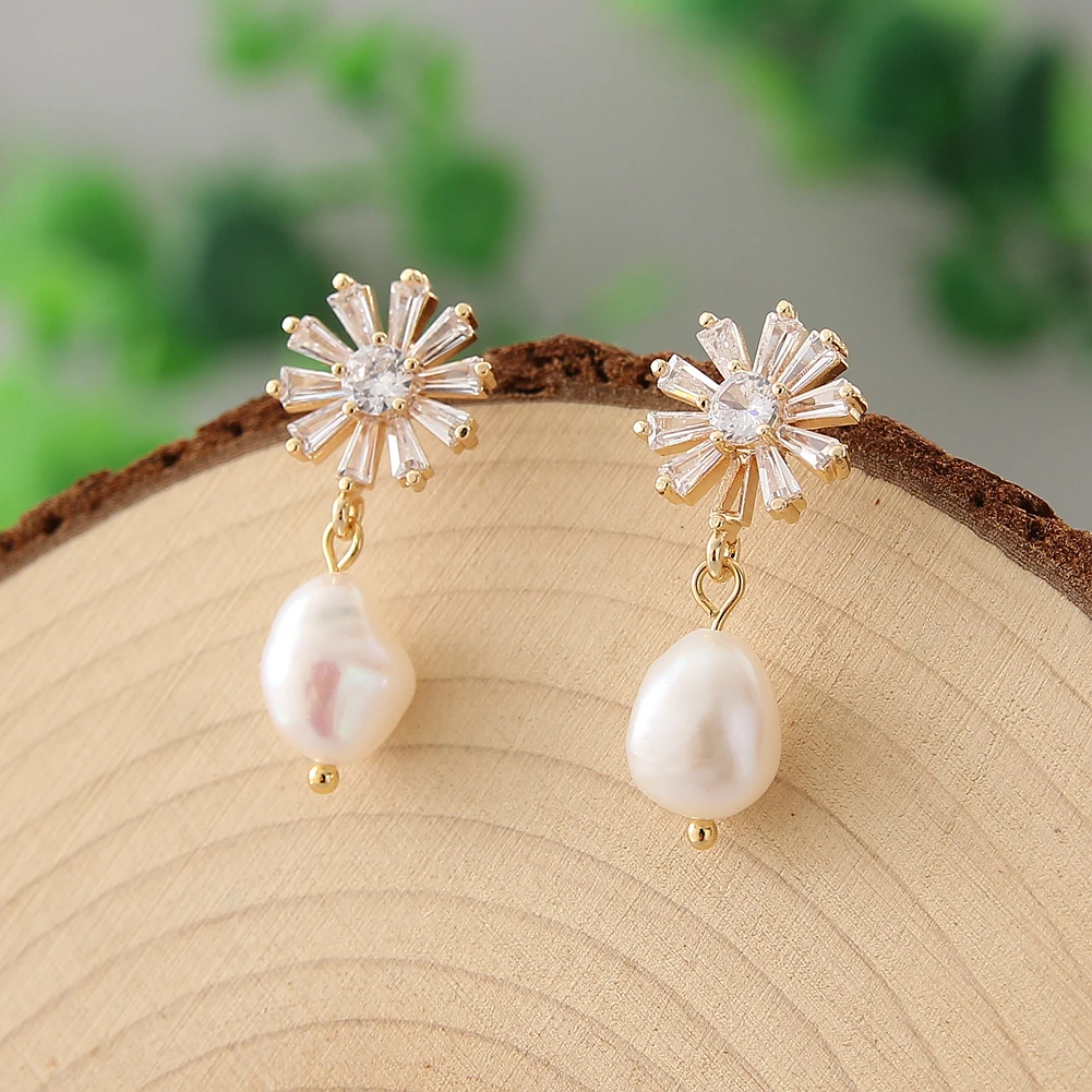 

Natural Freshwater Pearl Cubic Zirconia Drop Earrings For Women Party White/Black 7-9mm Baroque Pearl Earrings Jewelry New