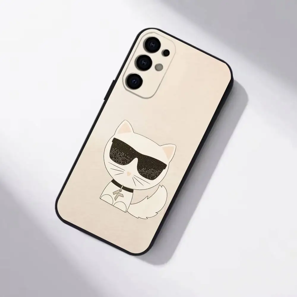 Фото Чехол для телефона с изображением кошки Карла Лагерфельда для Samsung S25, S24, S21, S22, S23, S30, Ultra, S20, Plus, FE, мягкий силиконовый, черный №4