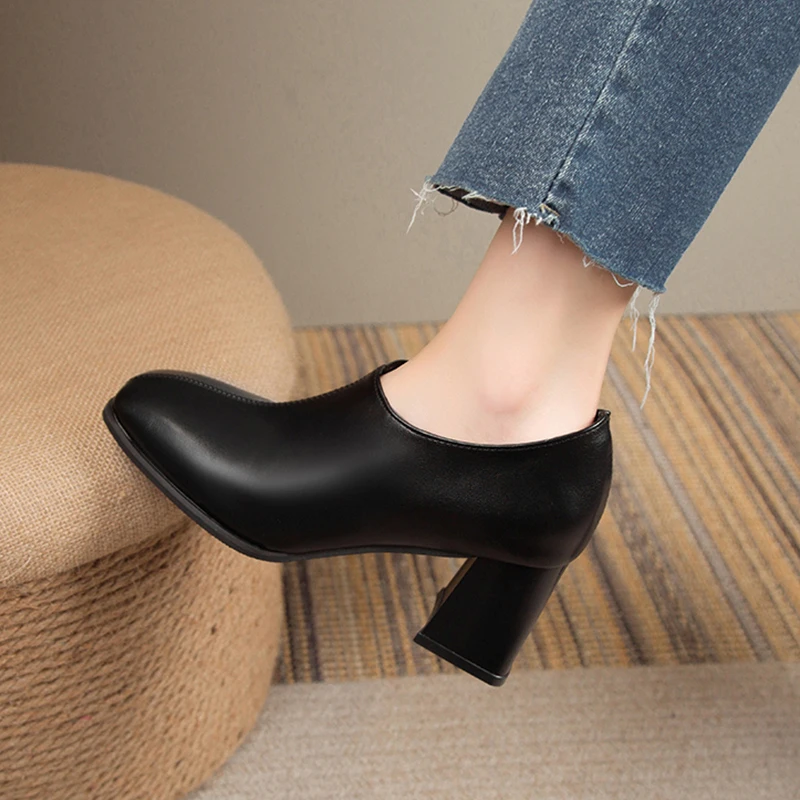 Fashion Woman Shoe 2023 Chunky Sandals Gold  Heels Slip On Basketball Platform Round Toe Burgundy Latest Block Lace-Up Leather
