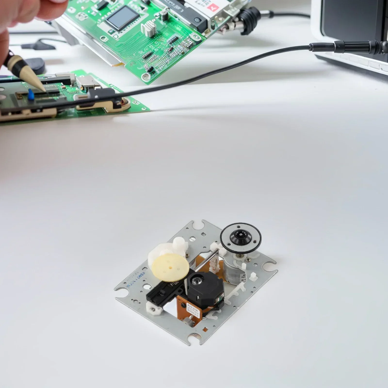 Надежная и точная производительность с KSM213CCM KSS213C для оптических звукоснимателей