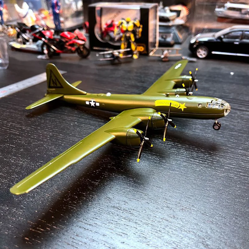 

Литая металлическая модель самолета в масштабе 1/100 для США, модель модели суперкрепости, игрушка для детей, подарок в Военном Стиле