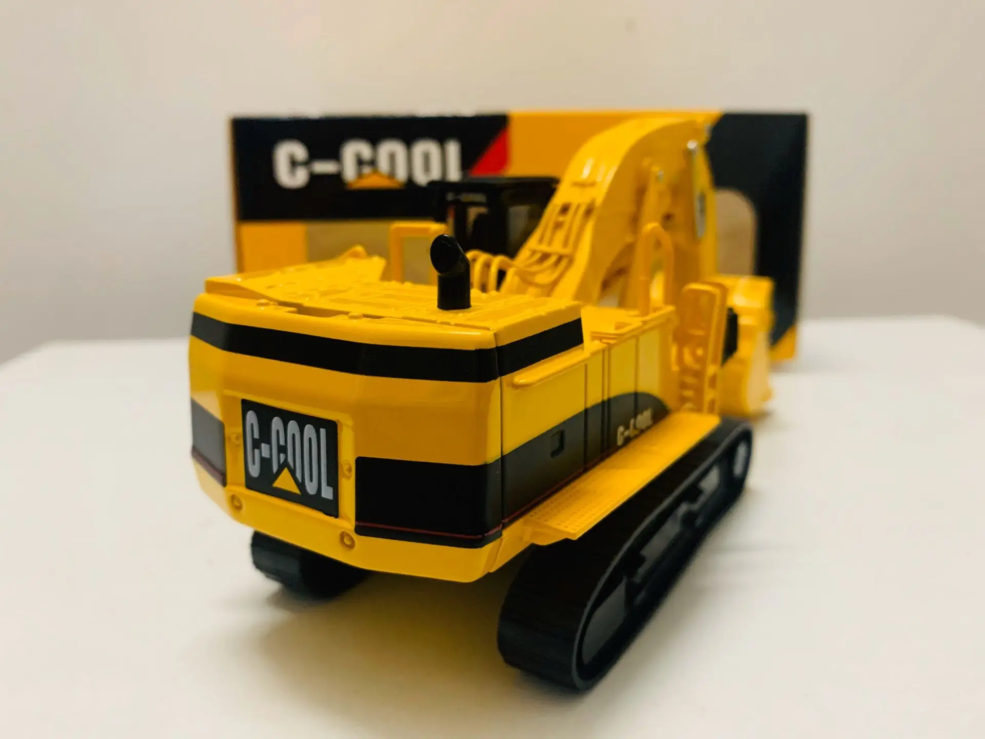 Модель литая в масштабе 1:64-Передняя лопата с пластиковыми треками игрушка-модель