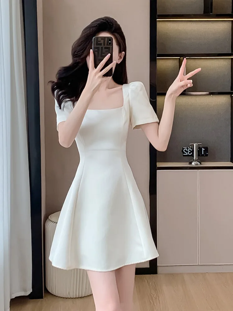 2024 новое летнее платье с квадратным воротником во французском стиле