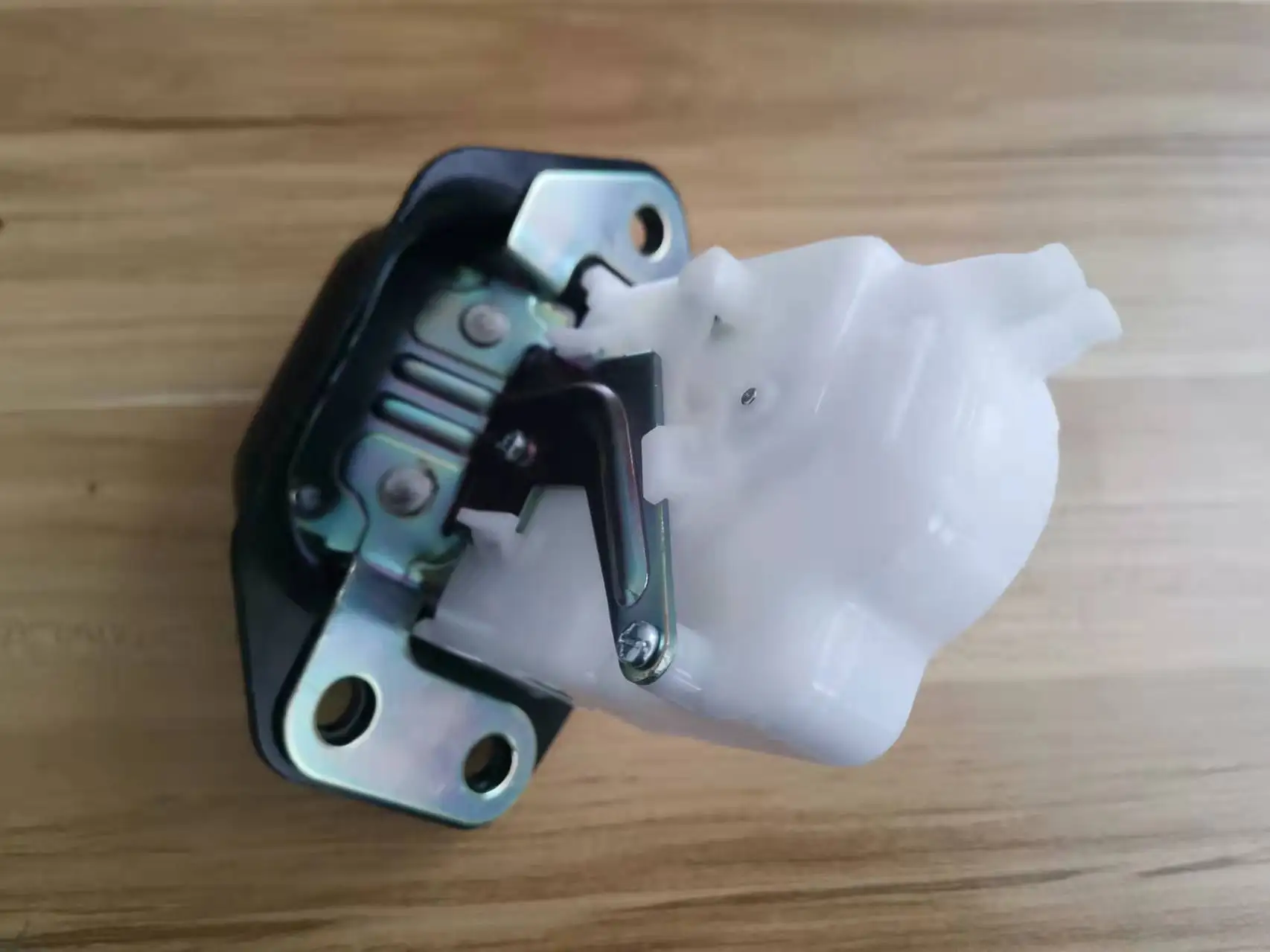 

Замок для багажника, подъемная дверь для багажника, модель 90502EN000, подходит для Nissan Rogue Murano 07-13 90502CA00C