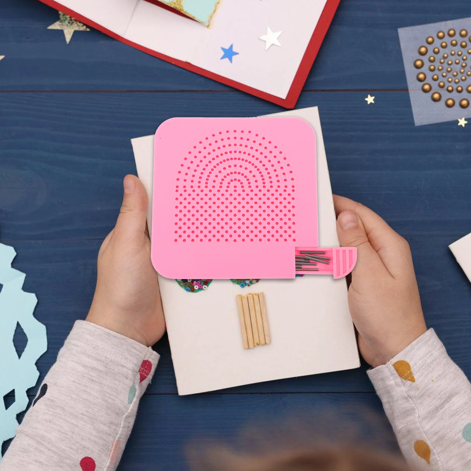 ępiona deska do quillingu z miejscem przechowywania papieru rolka nawijania kwadratowe narzędzie majsterkowania (niebieskie)