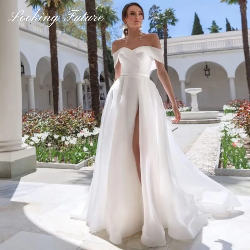 

Женское свадебное платье It's yiiya, белое ТРАПЕЦИЕВИДНОЕ ПЛАТЬЕ с открытыми плечами, высоким разрезом и шнуровкой на лето 2023