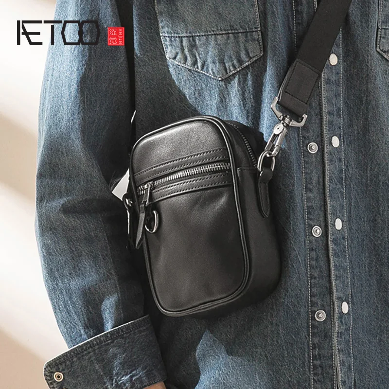 

AETOO Leather men's mini bag, head leather one-shoulder bag, casual stiletto bag