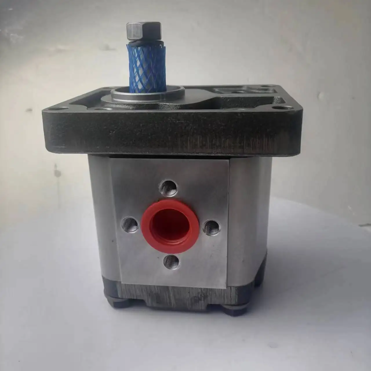 Шестеренчатый насос Park er 3339111014 серии PGP517 NFP