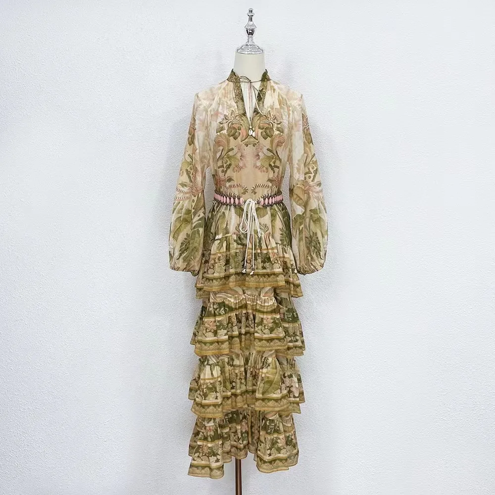 

Женское платье макси с рукавом-фонариком и V-образным вырезом