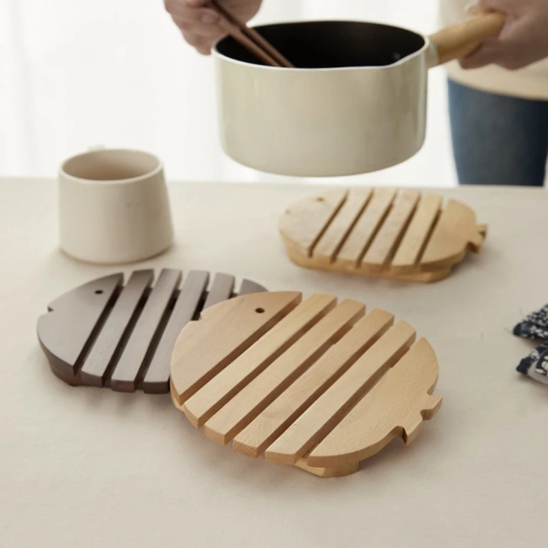 

Деревянные подставки в форме полых рыбок, теплоизоляционная Защитная подставка для домашней кухни, кафе, обеденного стола, бара, принадлежн...