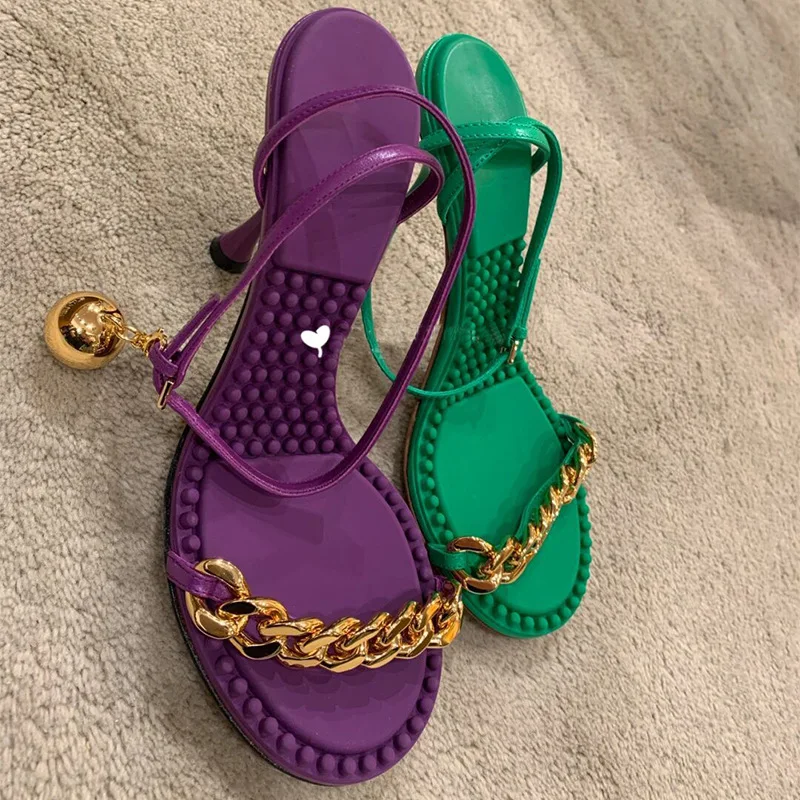 

2022 European Beauty Shoes Open Toe High Heels Summer New Chain Small Golden Ball Size French Sandals Women