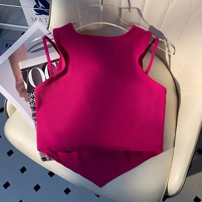 Женский асимметричный топ