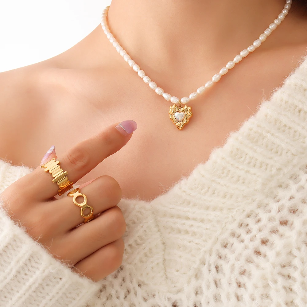 

Luxury and Fashion Style Neckalce for Woman 18k Chains Necklaces earings gold heart for women Casual/Sporty Party