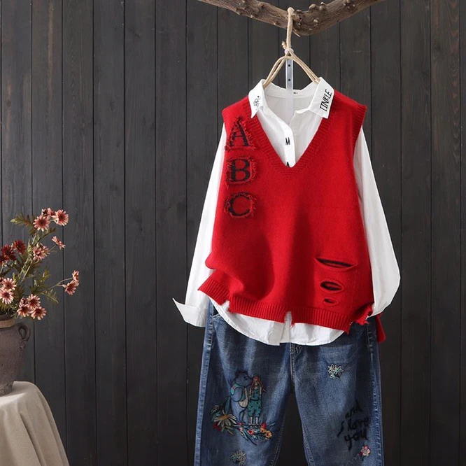 

Red Letter Hole Fashion Spring Autumn V-neck Knit Sleeveless Sweater Vest Loose Outcoat Student Lady Top Cloth for Women girl