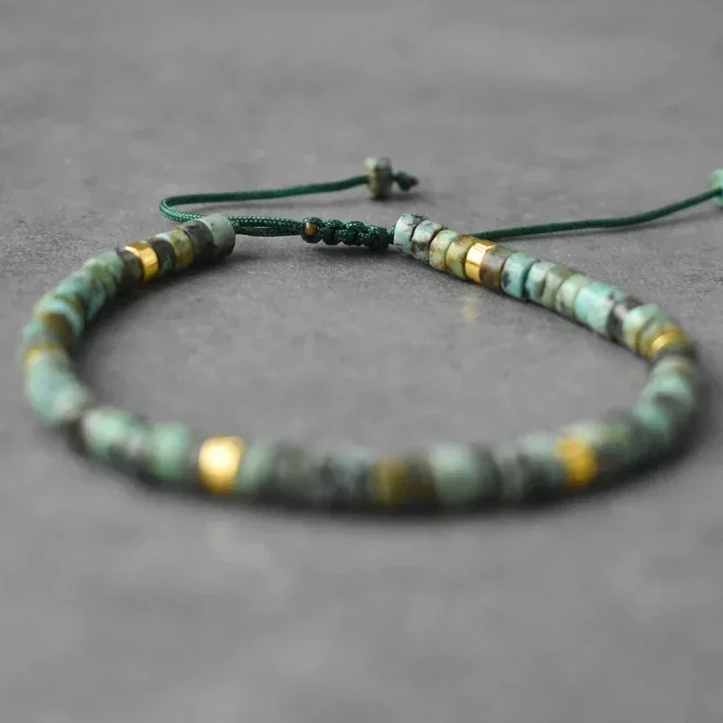 Регулируемый браслет из натурального камня