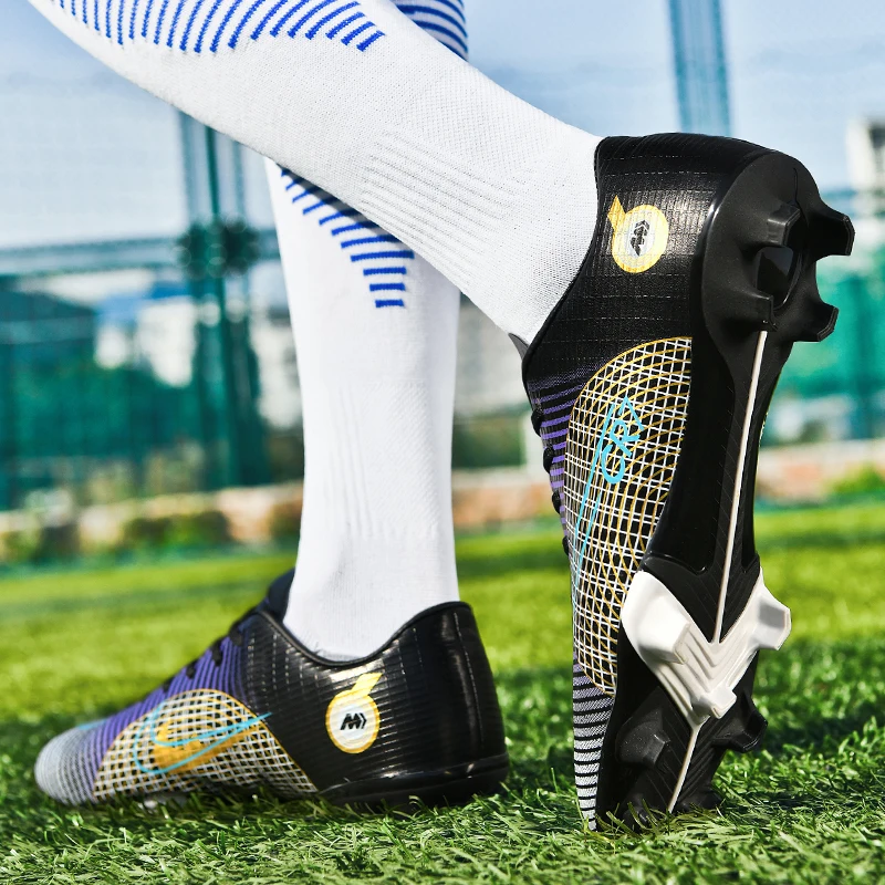 HIKEUP Brazil Football Shoes  Brazilian Nation Team Sports Footbal Sneaker Man Low Top Long Spike Soccer Shoes