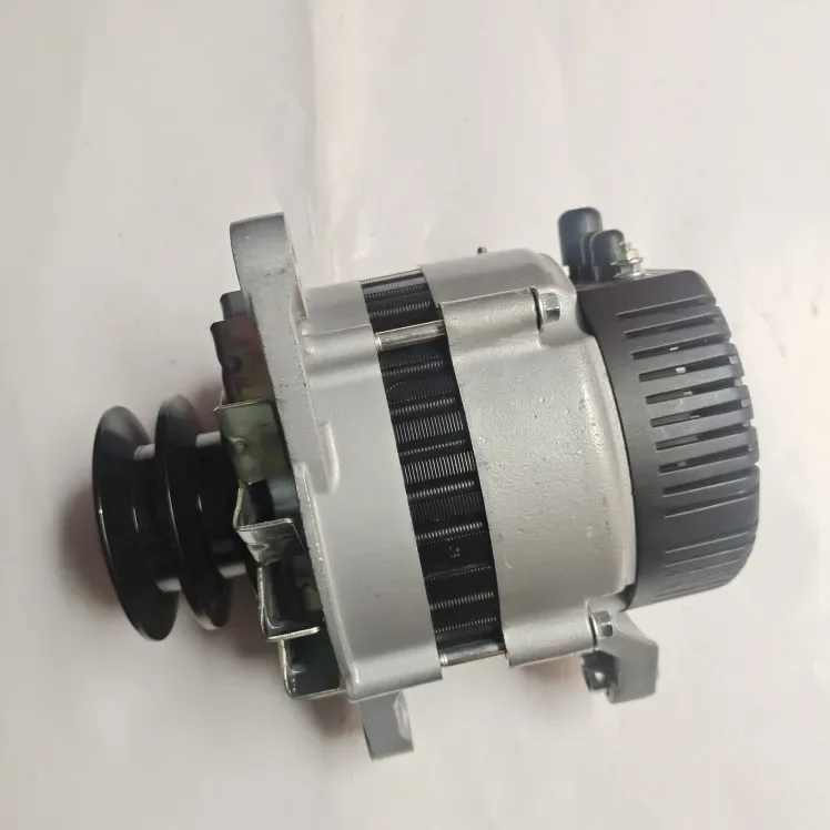 Генератор Dongfanghong Yituo 4105/6105 JFZ2532A оригинальные детали 28V55A1500W высокая мощность два