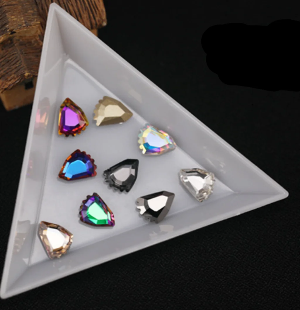 

100pcs/Pack 8x10mm Cat claw drill Multi section flat bottom crystal special-shaped Manicure Nail Art Decoration Charms Jewelry