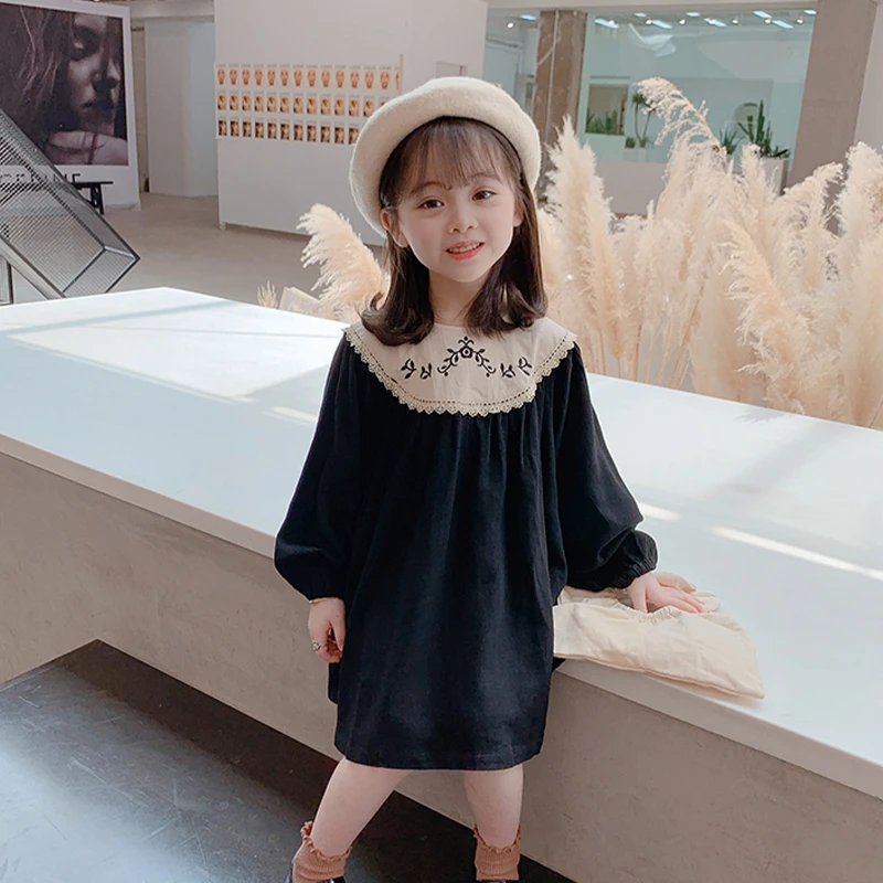 Вышитые платья с длинным рукавом и кукольным воротником для девочек однотонные