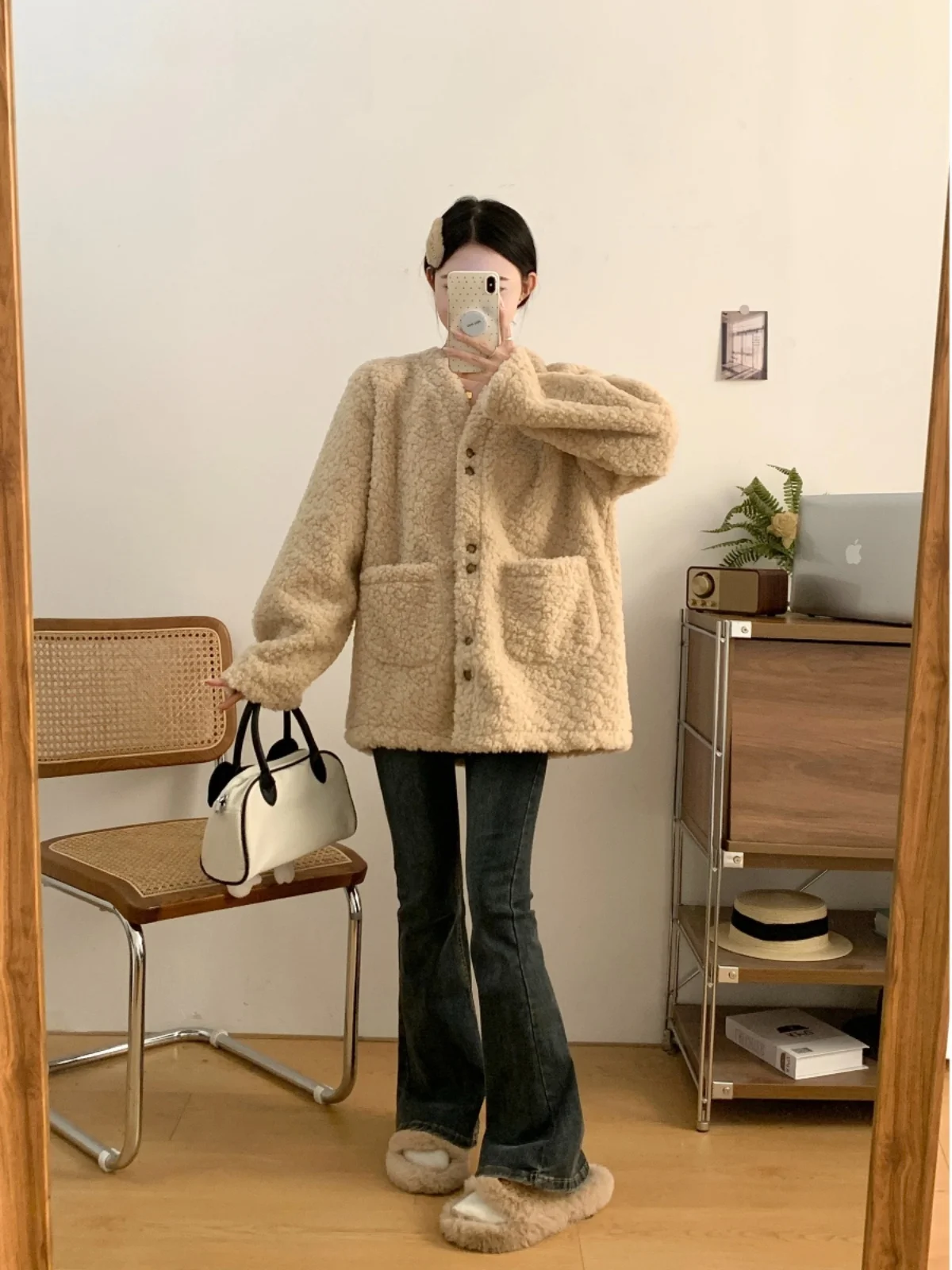 Jigu Ji с v-образным вырезом имитация ягненка весовой рабочий верхняя одежда золотой