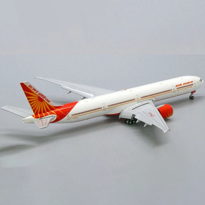 Wing model. Saudi herpa 777-300er. металлические модели самолетов с выпущенной механизацией. jc wings.