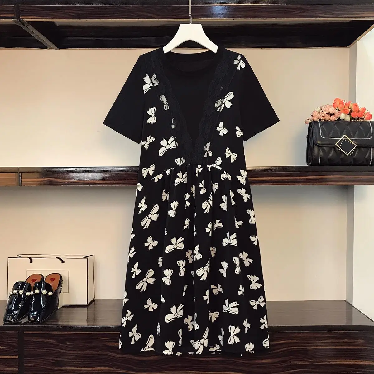 

Big Size Women Sweet Bowknot Print Dress Summer 2022 Short Sleeve Cotton Tshirt Patchwork Lace Fake Two Piece Chiffon Dresses