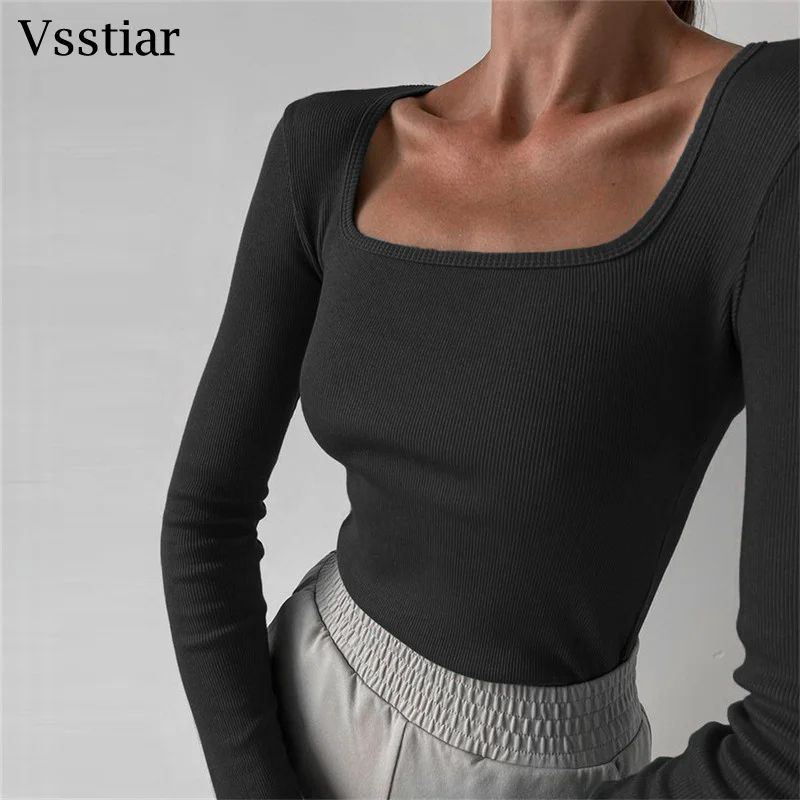 

Женский укороченный топ с квадратным вырезом и длинным рукавом