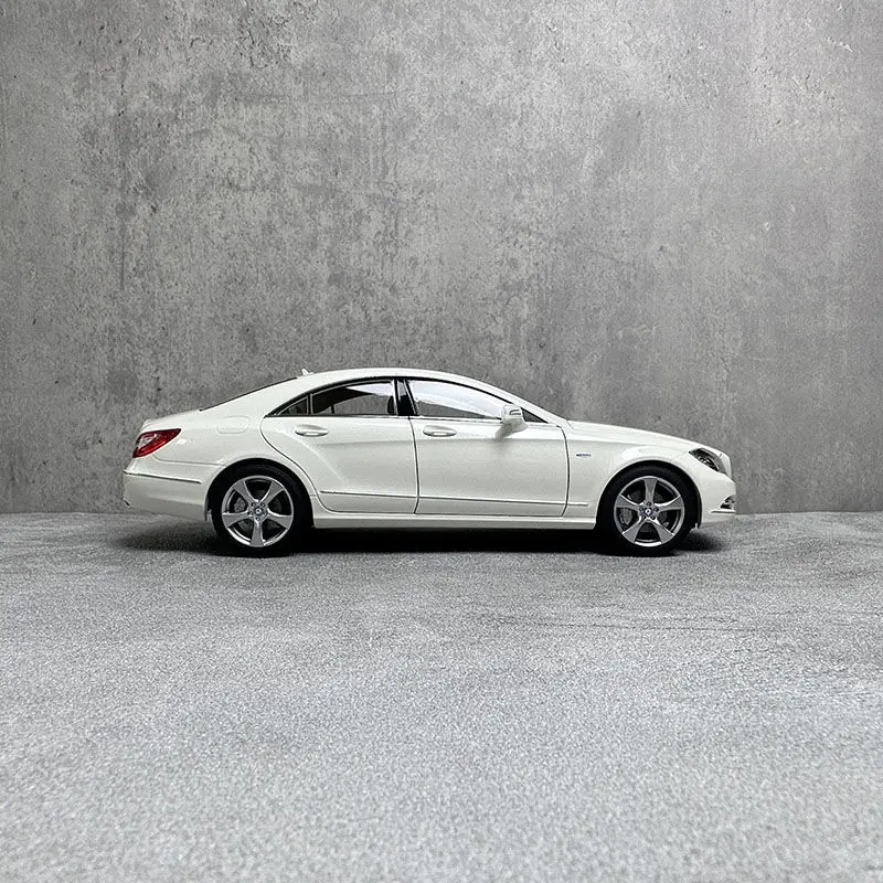 Модель автомобиля NOREV 1:18 Mercedes-Benz CLS модель для охоты стрельбы тормоза сплав