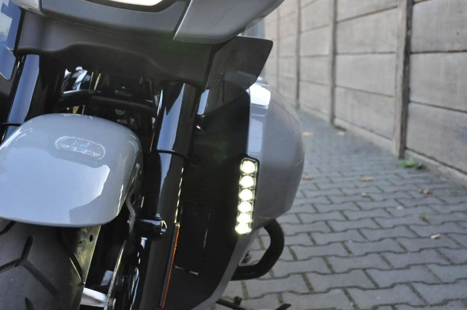 Фото Комплект светодиодных противотуманных фар с поворотниками для мотоциклов Harley Davidson Electra Glide Road Glide 2023-2026, аксессуары для мотоциклов №4