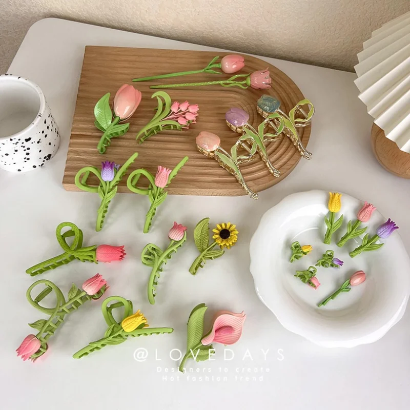

Minar2022 New Trend Multiple Tulip Hair Claws for Women Multicolor Enamel Flower Cross Geometric Shark Clips Hair Accessories
